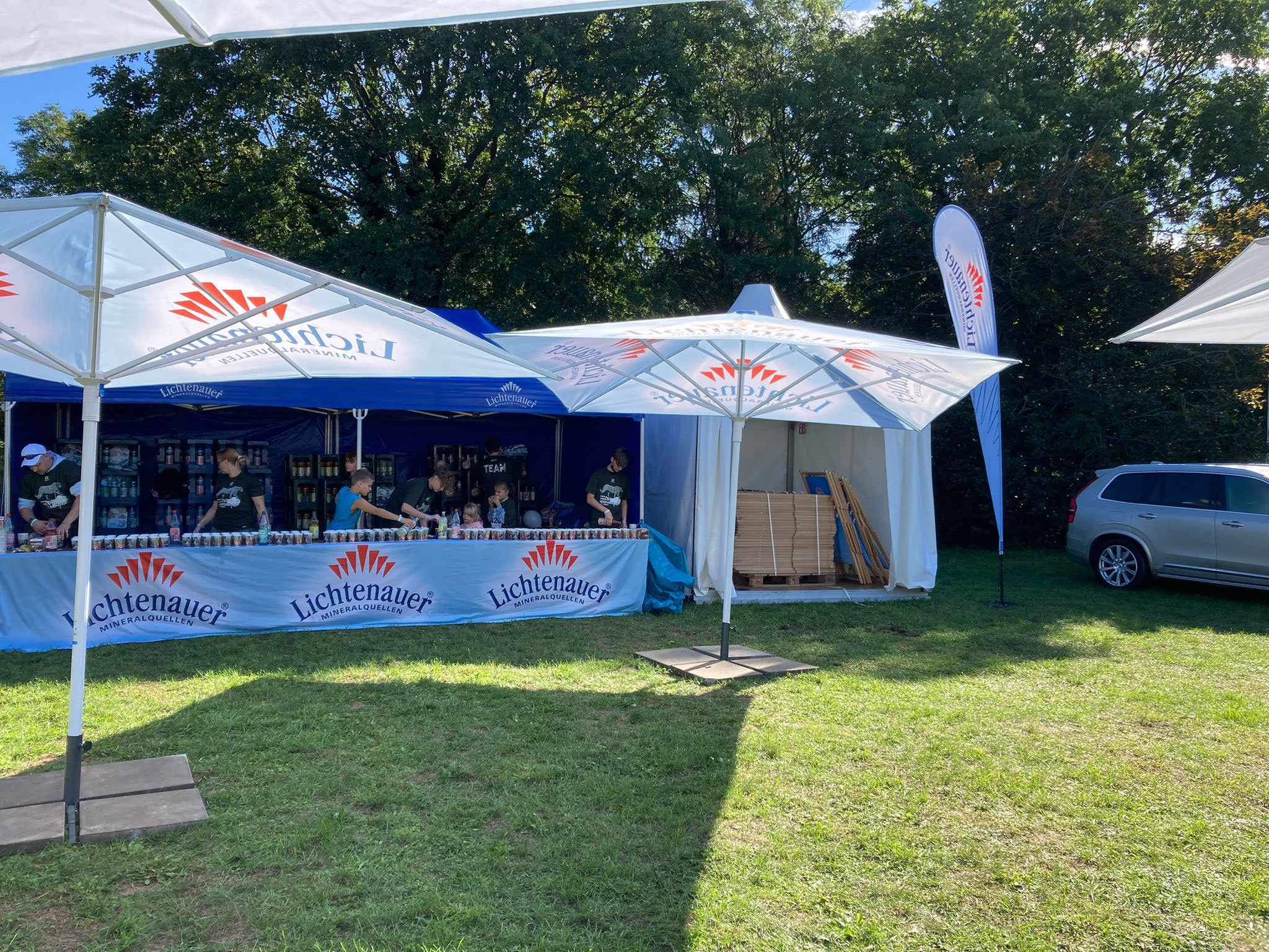 TDSE7358 Lichtenauer Stand Sportveranstaltung Mineralwasser